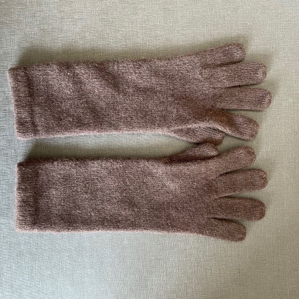 Neiman Marcus cashmere gloves